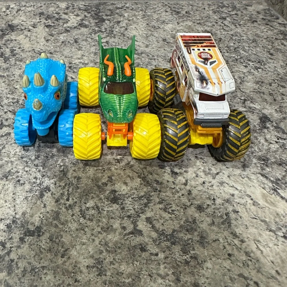 3 Monster Truck Toy Set